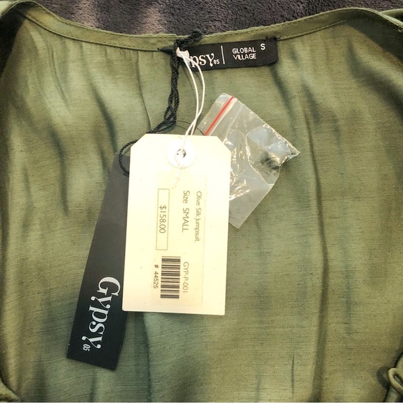 Gypsy 05 Global Village Olive Silk Jumpsuit Size Small NWT - Picture 8 of 9